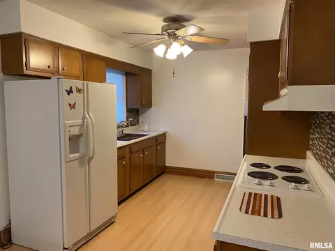 1828 N Wolfe St, Springfield, IL 62702 photo 7