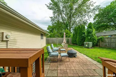 233 Glasgow Dr, Springfield, IL 62702 photo 19