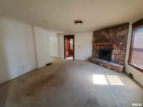 1516 W Washington St, Springfield, IL 62704 photo 11