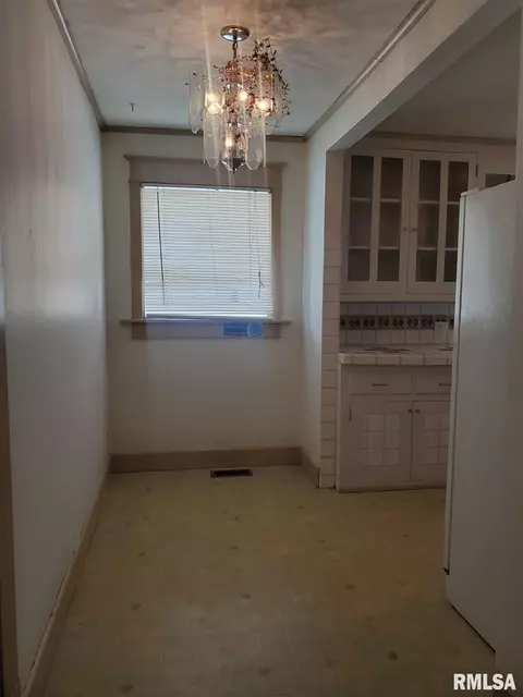 1516 W Washington St, Springfield, IL 62704 photo 3