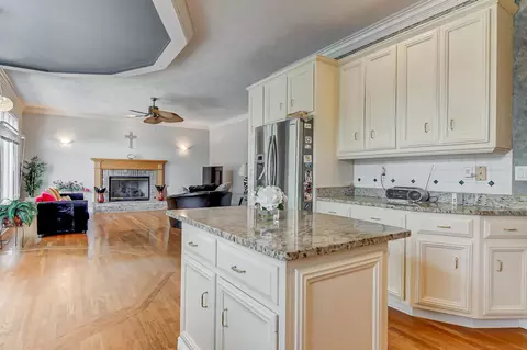 3705 Ginger Crk, Springfield, IL 62711 photo 12