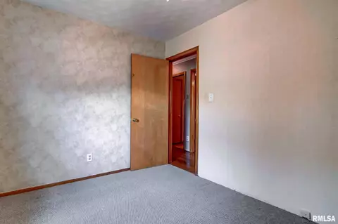 2260 Watch Ave, Springfield, IL 62702 photo 24