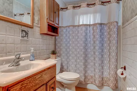 2260 Watch Ave, Springfield, IL 62702 photo 23