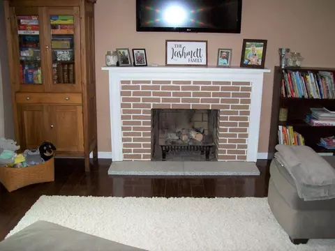 136 E Jefferson St, Winchester, IL 62694 photo 15