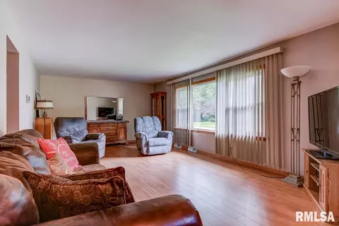 3131 Enos Ave, Springfield, IL 62702 photo 5