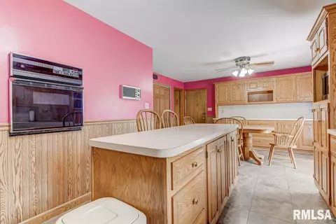 3131 Enos Ave, Springfield, IL 62702 photo 8