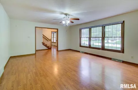 1613 Windycrest Dr, Springfield, IL 62704 photo 9