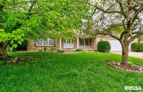 1613 Windycrest Dr, Springfield, IL 62704 photo 3