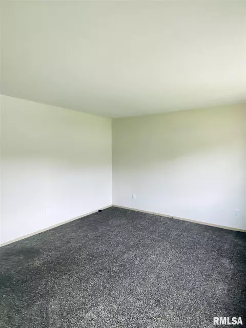 2609 Sherborn Rd, Springfield, IL 62702 photo 5