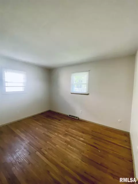 2609 Sherborn Rd, Springfield, IL 62702 photo 11