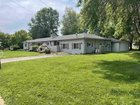 615 E Franklin St, Macomb, IL 61455 photo 1