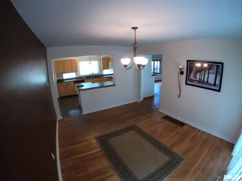 615 E Franklin St, Macomb, IL 61455 photo 36