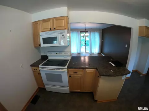 615 E Franklin St, Macomb, IL 61455 photo 39