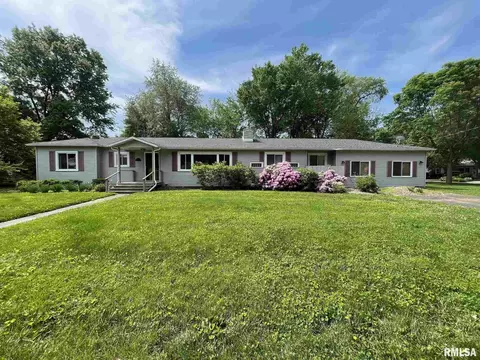 615 E Franklin St, Macomb, IL 61455 photo 3