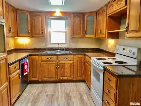 2512 S 9th St, Springfield, IL 62703 photo 8