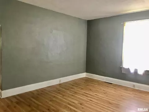 2512 S 9th St, Springfield, IL 62703 photo 5