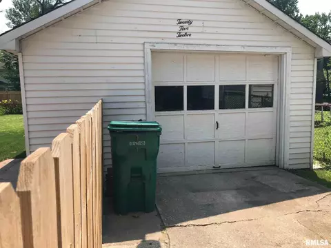 2512 S 9th St, Springfield, IL 62703 photo 30