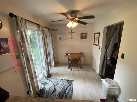 3330 Stanton Ave, Springfield, IL 62703 photo 9