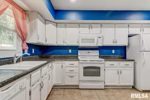 4124 Pickfair Rd, Springfield, IL 62703 photo 9