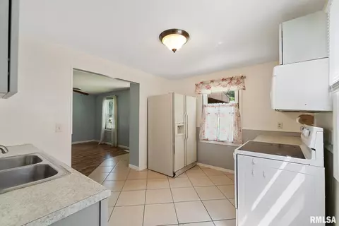 2272 E Keys Ave, Springfield, IL 62702 photo 10