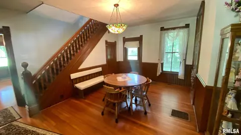 433 Walnut St, Dawson, IL 62520 photo 14
