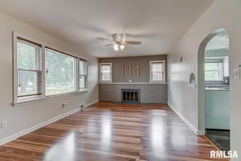 3136 E Division St, Springfield, IL 62702 photo 7