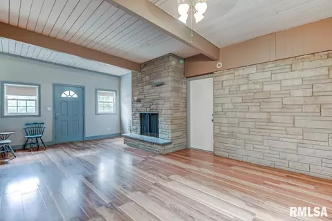 3136 E Division St, Springfield, IL 62702 photo 13