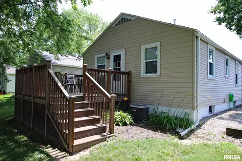 1545 Selinger St, Springfield, IL 62702 photo 4