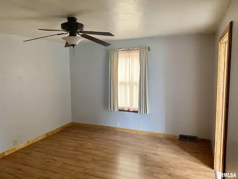 2176 E Converse Ave, Springfield, IL 62702 photo 5