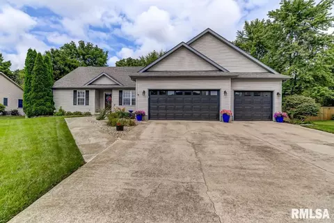 2415 Hampton Dr, Chatham, IL 62629 photo 1