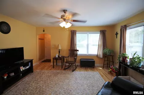 2925 Elliott St, Springfield, IL 62702 photo 9