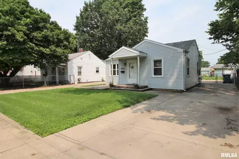 2925 Elliott St, Springfield, IL 62702 photo 4