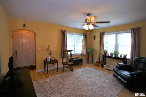 2925 Elliott St, Springfield, IL 62702 photo 11