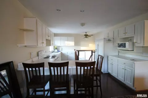 5499 Old Jacksonville Rd, Springfield, IL 62707 photo 3