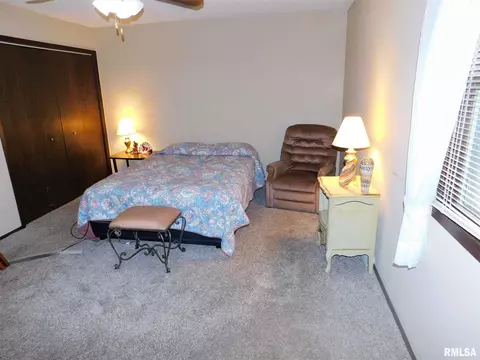 2824 Ticonderoga Dr, Springfield, IL 62704 photo 17