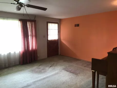4449 S 3rd St, Springfield, IL 62703 photo 6