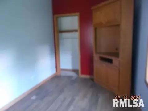 102 E Pine St, Tallula, IL 62688 photo 5