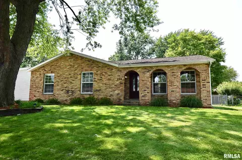224 Yeoman Dr, Springfield, IL 62704 photo 1