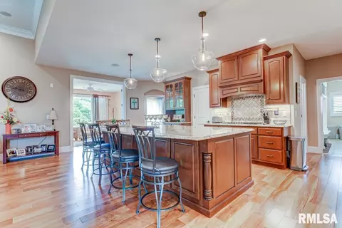 5832 Hedley Rd, Springfield, IL 62711 photo 9