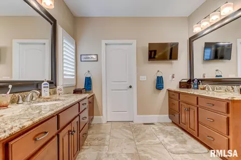 5832 Hedley Rd, Springfield, IL 62711 photo 21