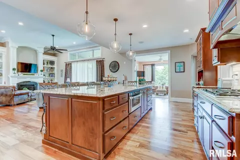 5832 Hedley Rd, Springfield, IL 62711 photo 7