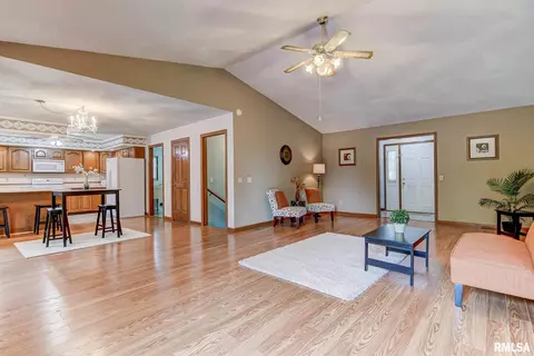 2809 Rainier Dr, Springfield, IL 62704 photo 7