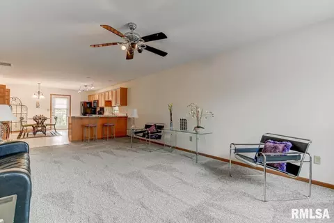 1811 Plover Rd, Springfield, IL 62711 photo 4