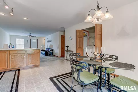 1811 Plover Rd, Springfield, IL 62711 photo 13