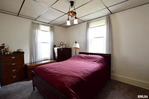 908 E Reservoir St, Springfield, IL 62702 photo 17