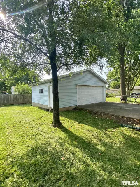 2076 Stonehenge Rd, Springfield, IL 62702 photo 18