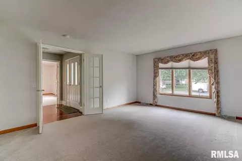 2504 Shadow Chaser Dr, Springfield, IL 62711 photo 4