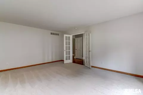 2504 Shadow Chaser Dr, Springfield, IL 62711 photo 5