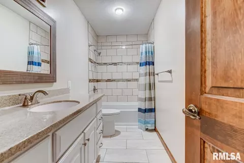 23 Lucerne Dr, Springfield, IL 62702 photo 13
