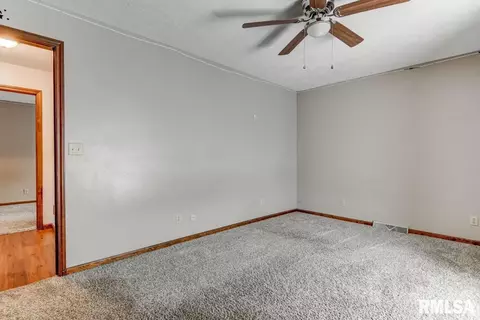 23 Lucerne Dr, Springfield, IL 62702 photo 12